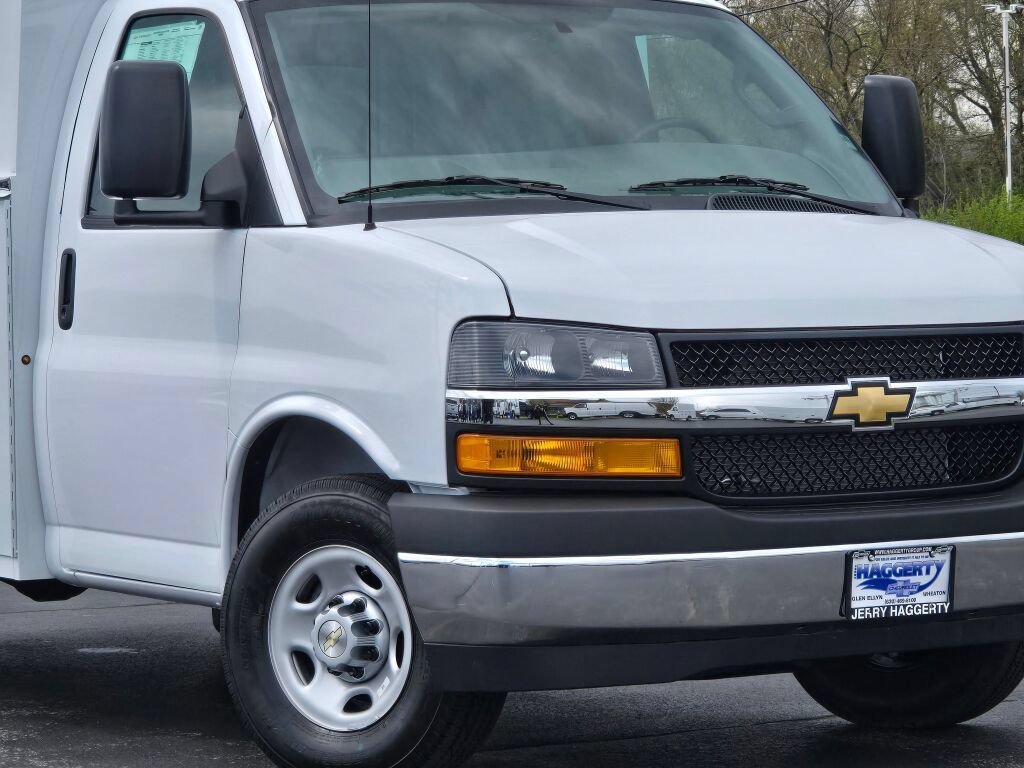 New 2026 Chevrolet Express 3500 w/ Power Convenience Package RWD image 2