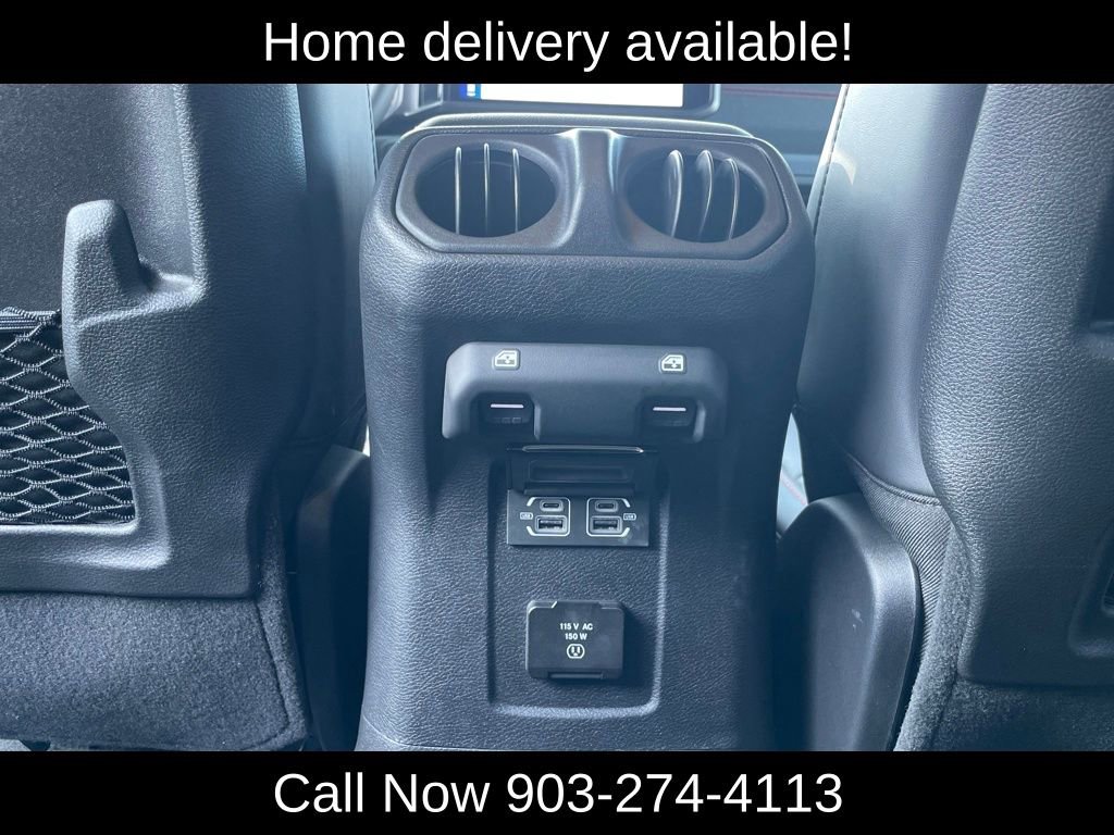 Used 2025 Jeep Wrangler Unlimited Rubicon image 27