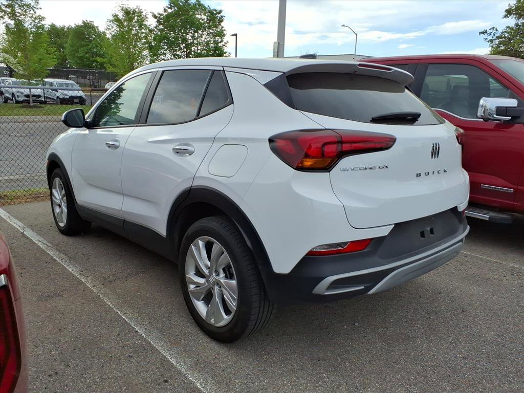 Used 2025 Buick Encore GX Preferred FWD image 3