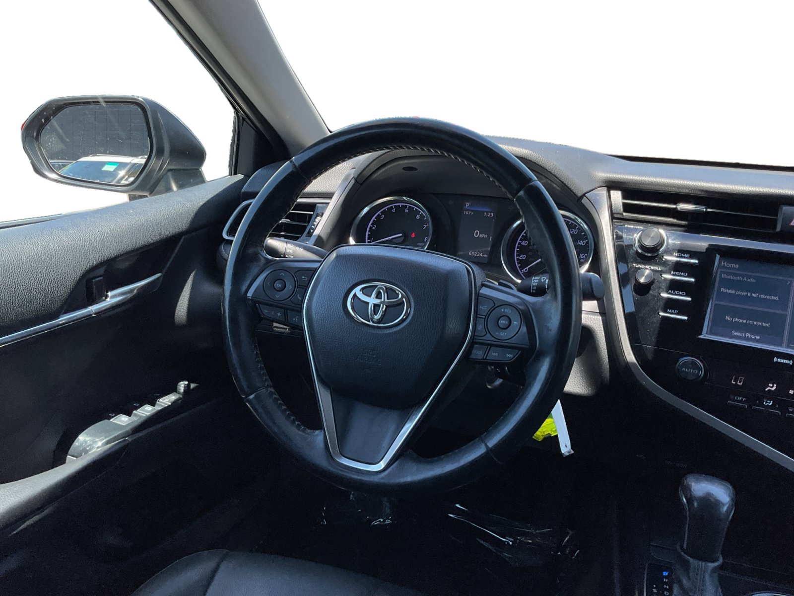 Used 2020 Toyota Camry SE w/ Carpet Mat Package FWD image 11