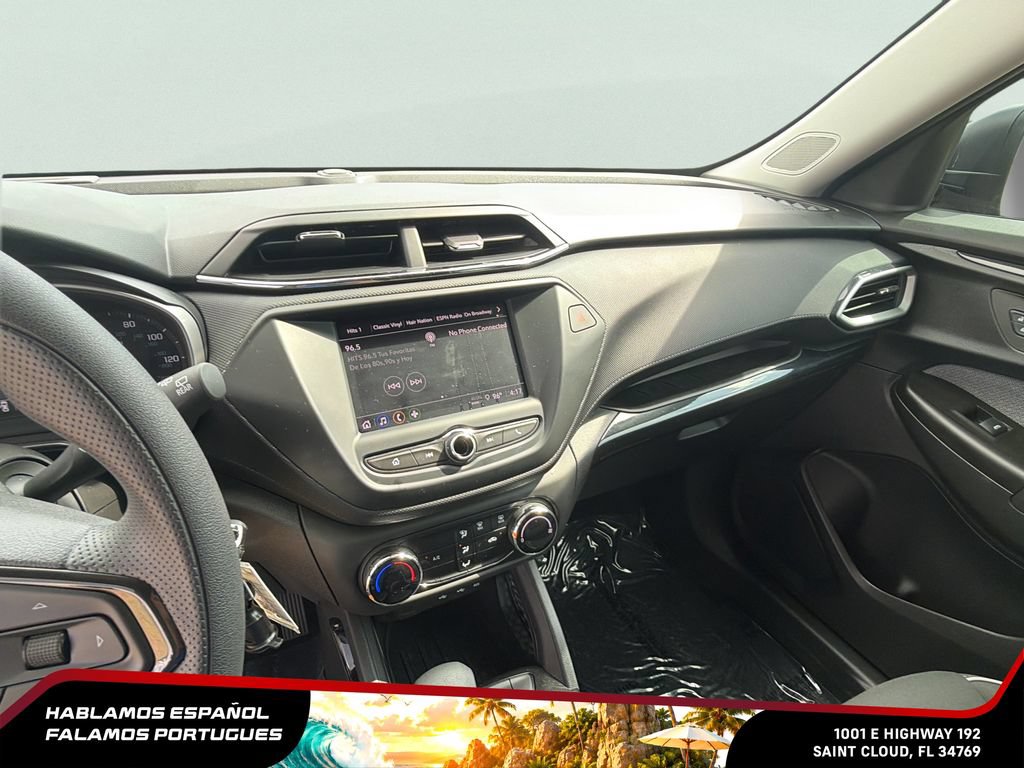 Used 2023 Chevrolet TrailBlazer LS FWD image 19