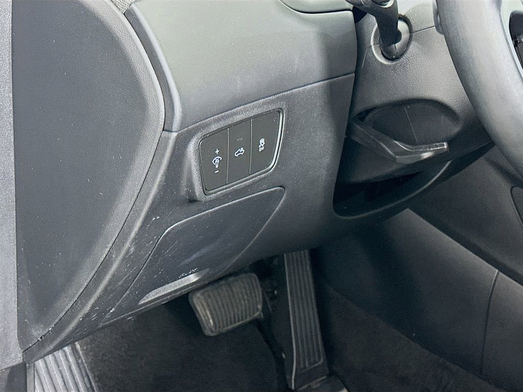 Certified 2023 Hyundai Santa Cruz Limited w/ Winter Package image 10