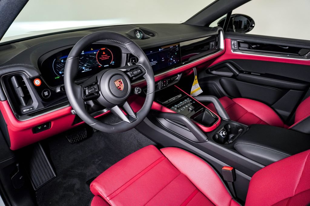 New 2026 Porsche Cayenne Coupe AWD/4WD image 4