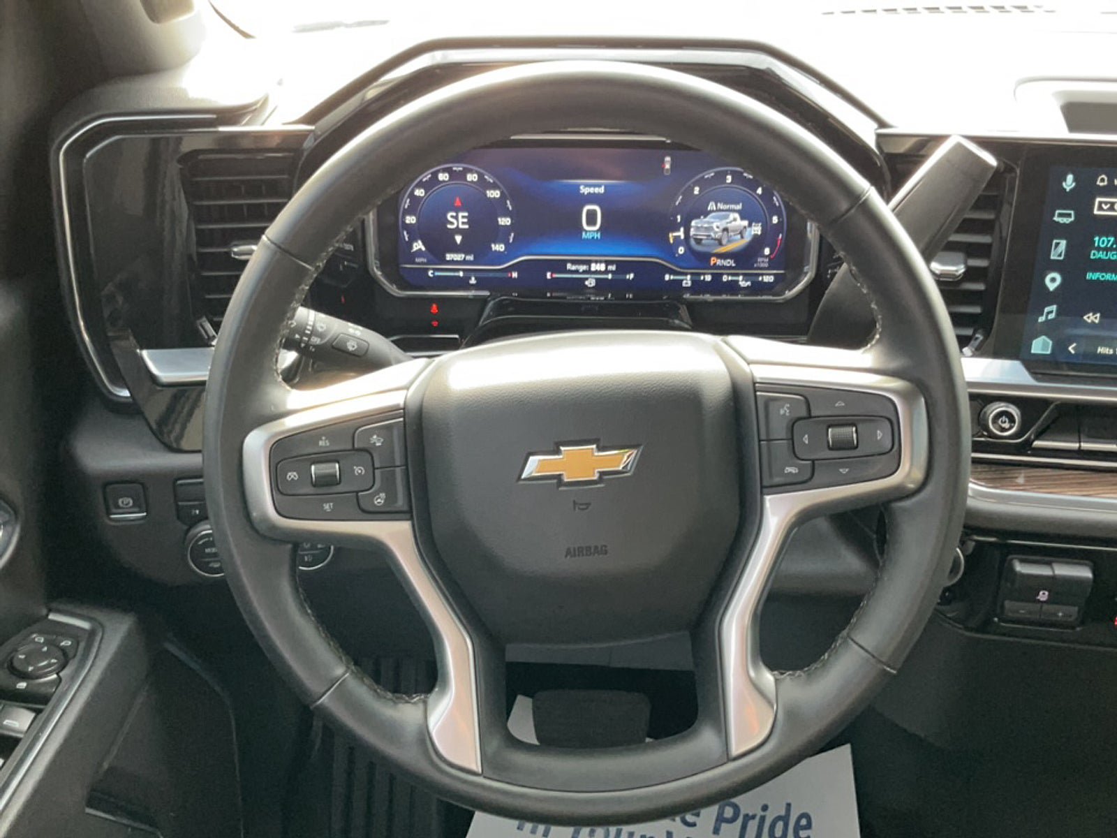 Used 2025 Chevrolet Silverado 2500 LT w/ Convenience Package AWD/4WD image 14