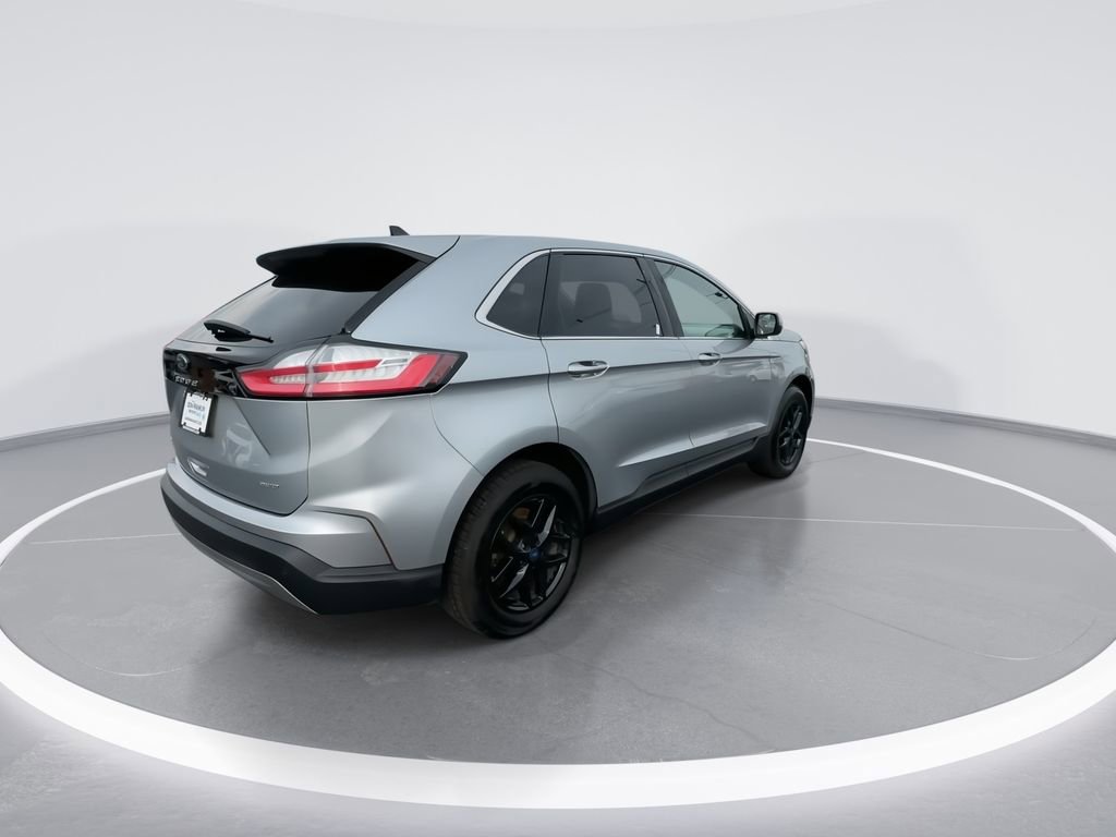 Used 2022 Ford Edge SEL image 8