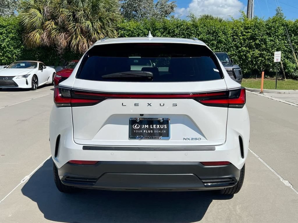 Certified 2025 Lexus NX 250 FWD w/ Towing Package (2000 Lbs) image 6
