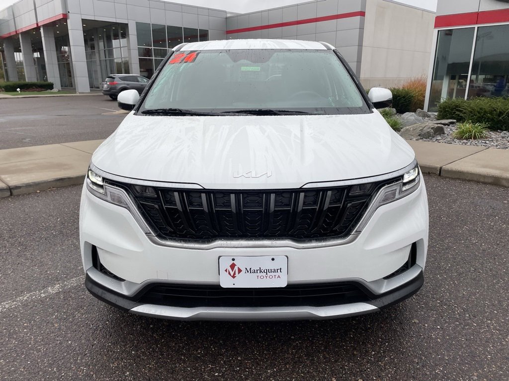 Used 2024 Kia Carnival LX image 9