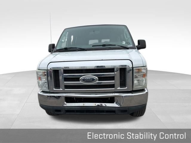 Used 2013 Ford E-350 and Econoline 350 XLT image 6