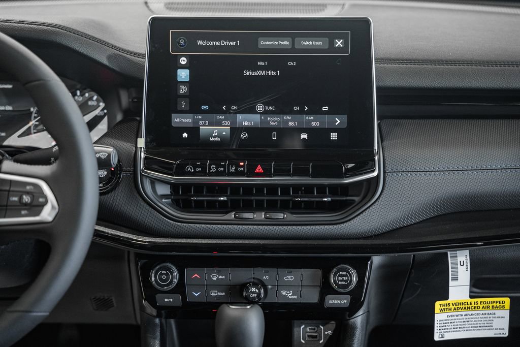 New 2026 Jeep Compass Latitude image 20