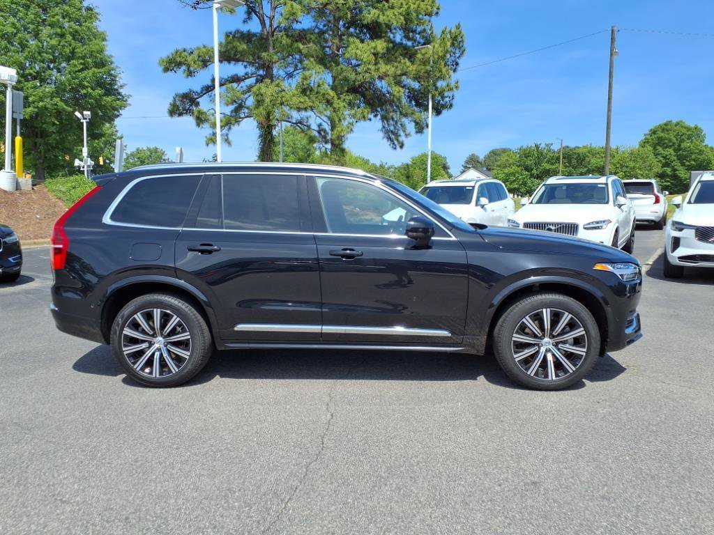 Used 2025 Volvo XC90 B5 Plus image 2