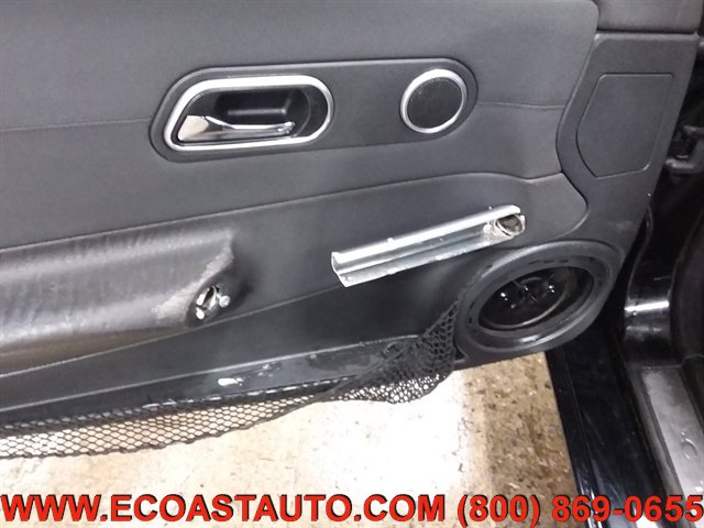 Used 2005 Chrysler Crossfire Limited RWD image 17