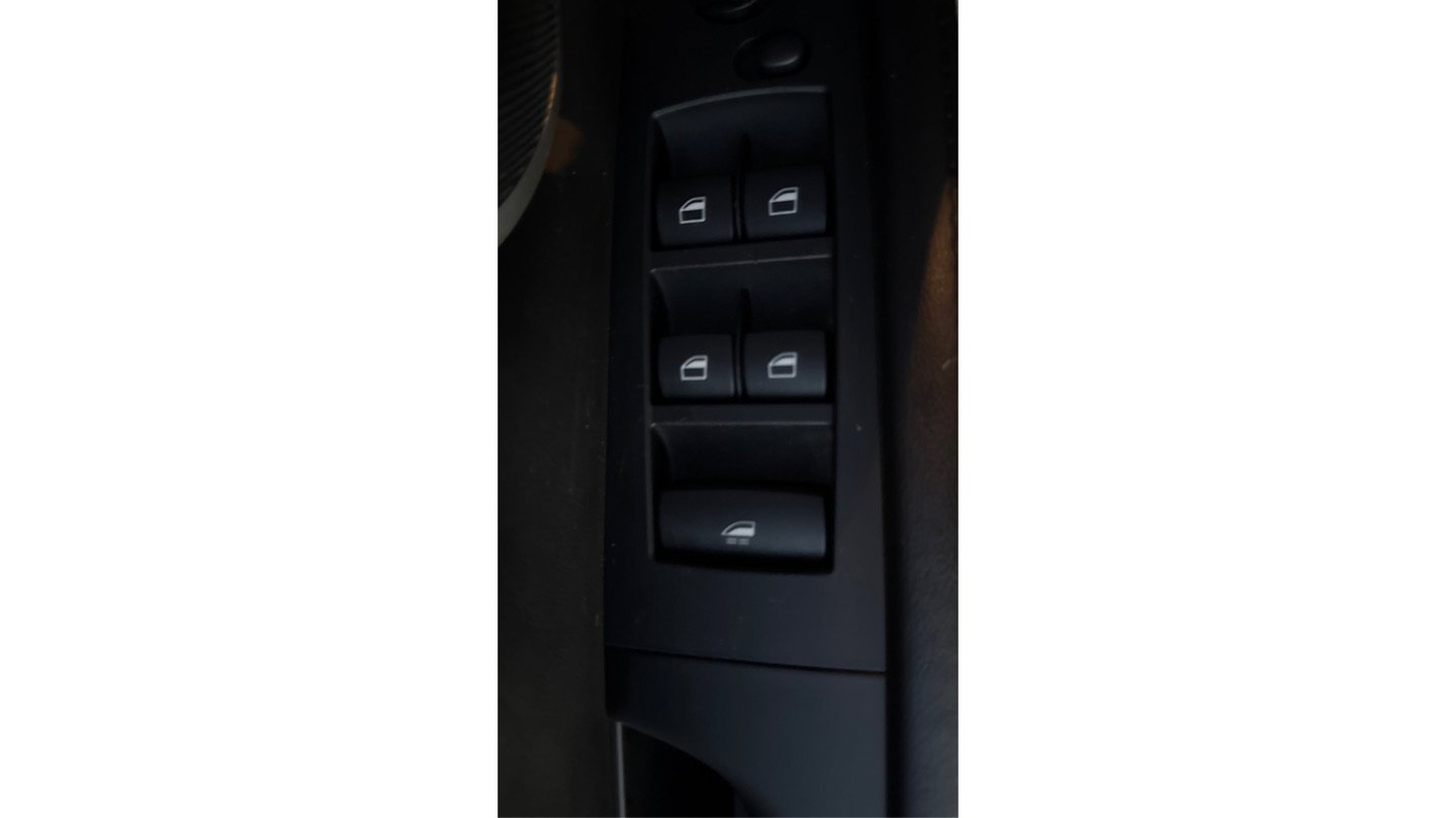 Used 2011 BMW M3 Convertible image 35