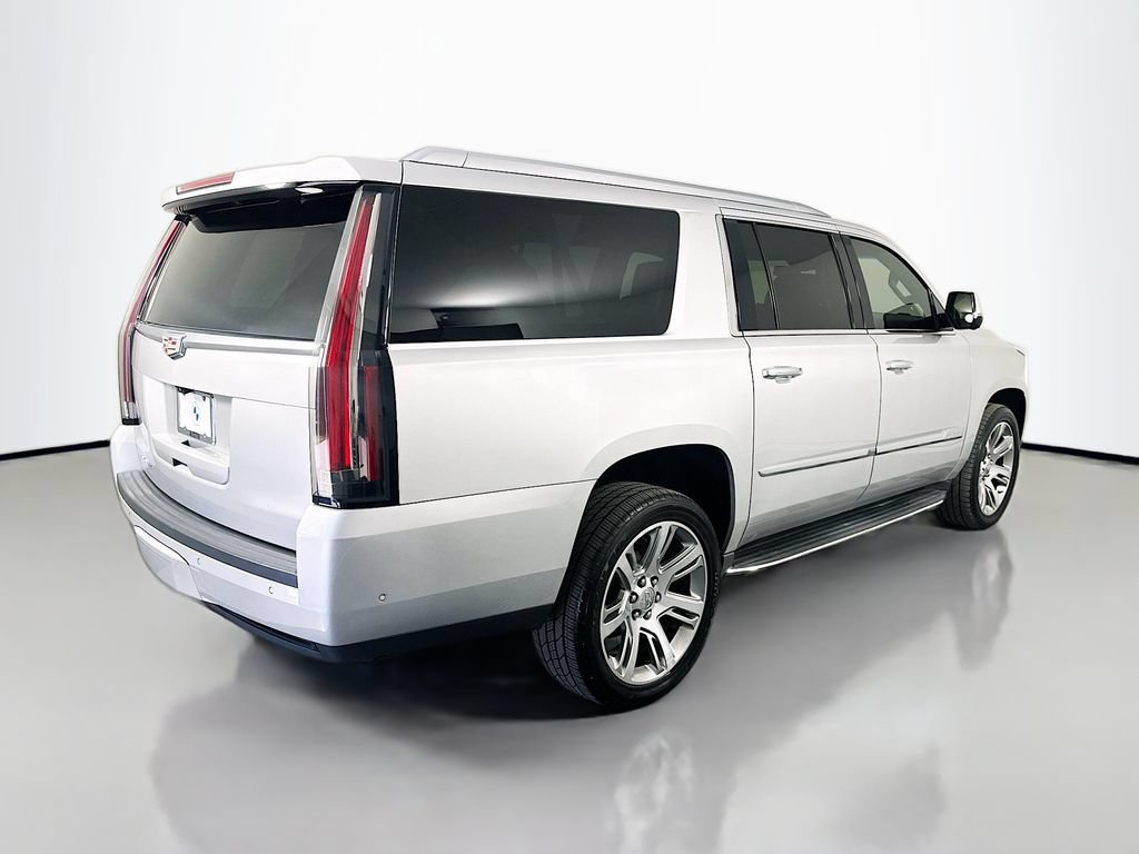 Used 2017 Cadillac Escalade ESV Luxury AWD/4WD image 5