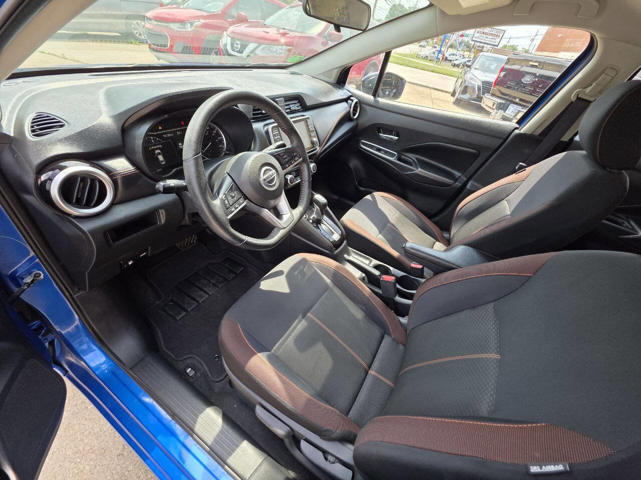 Used 2021 Nissan Versa SR w/ Convenience Package image 10