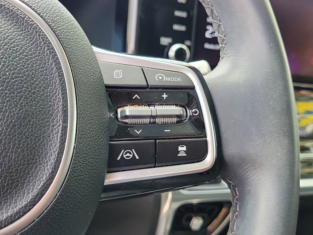 Used 2023 Kia Sorento SX image 26
