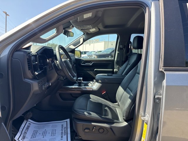 Certified 2024 Chevrolet Silverado 1500 LT Trail Boss w/ LPO, Dark Essentials Package image 11