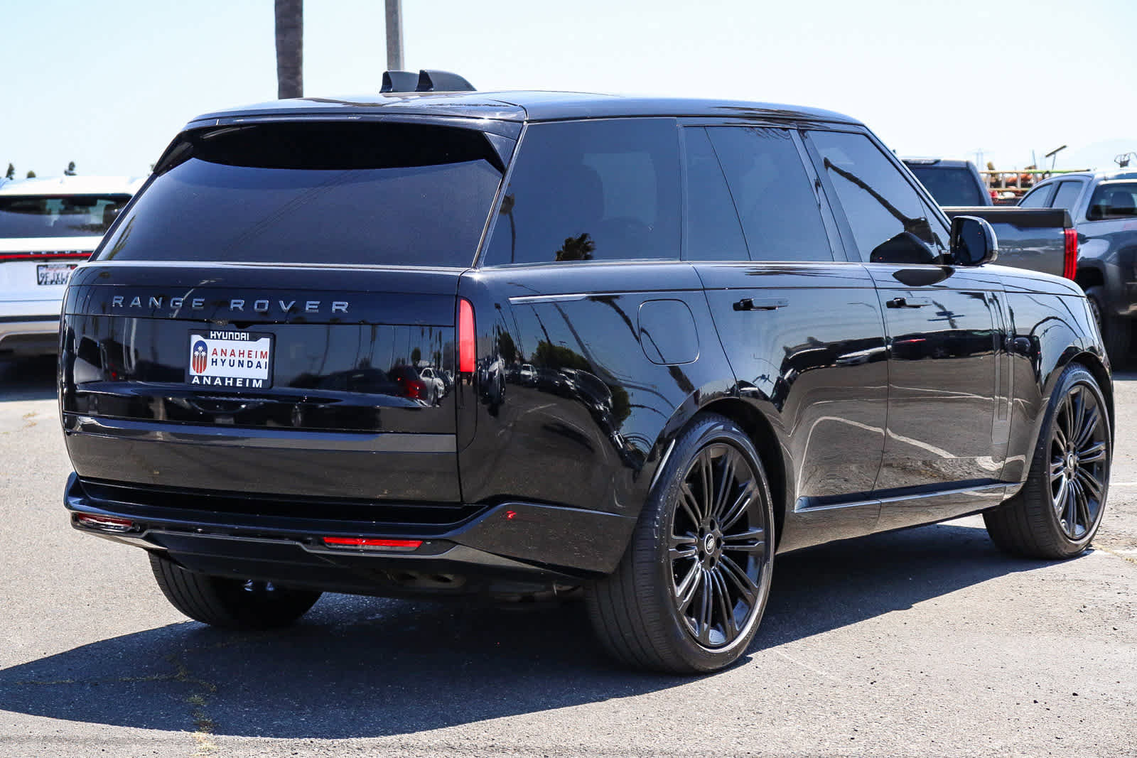 Used 2023 Land Rover Range Rover SE AWD/4WD image 6