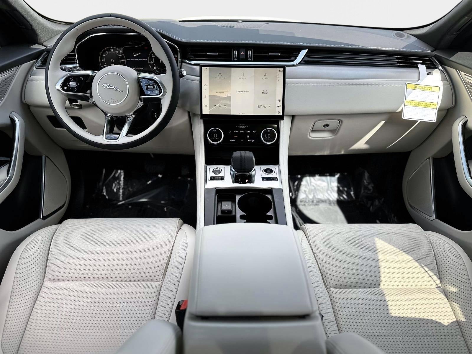 New 2026 Jaguar F-PACE R-Dynamic S AWD/4WD image 10