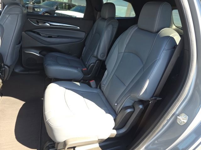 Used 2024 Buick Enclave Premium AWD/4WD image 39