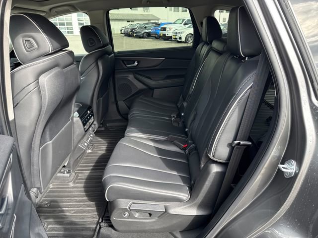 Used 2024 Acura MDX SH-AWD w/ Advance Package image 14