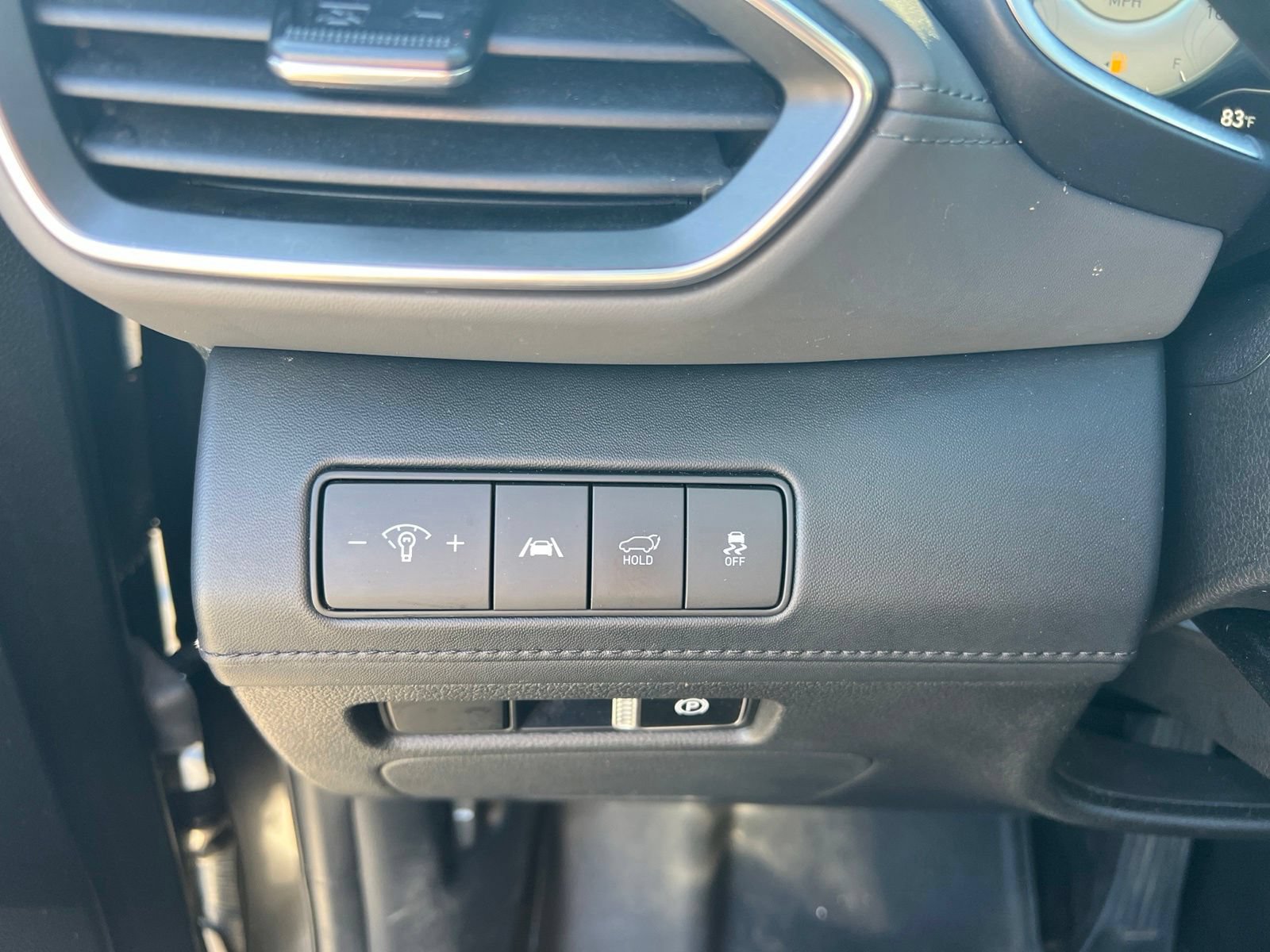 Used 2021 Hyundai Santa Fe Limited FWD image 23