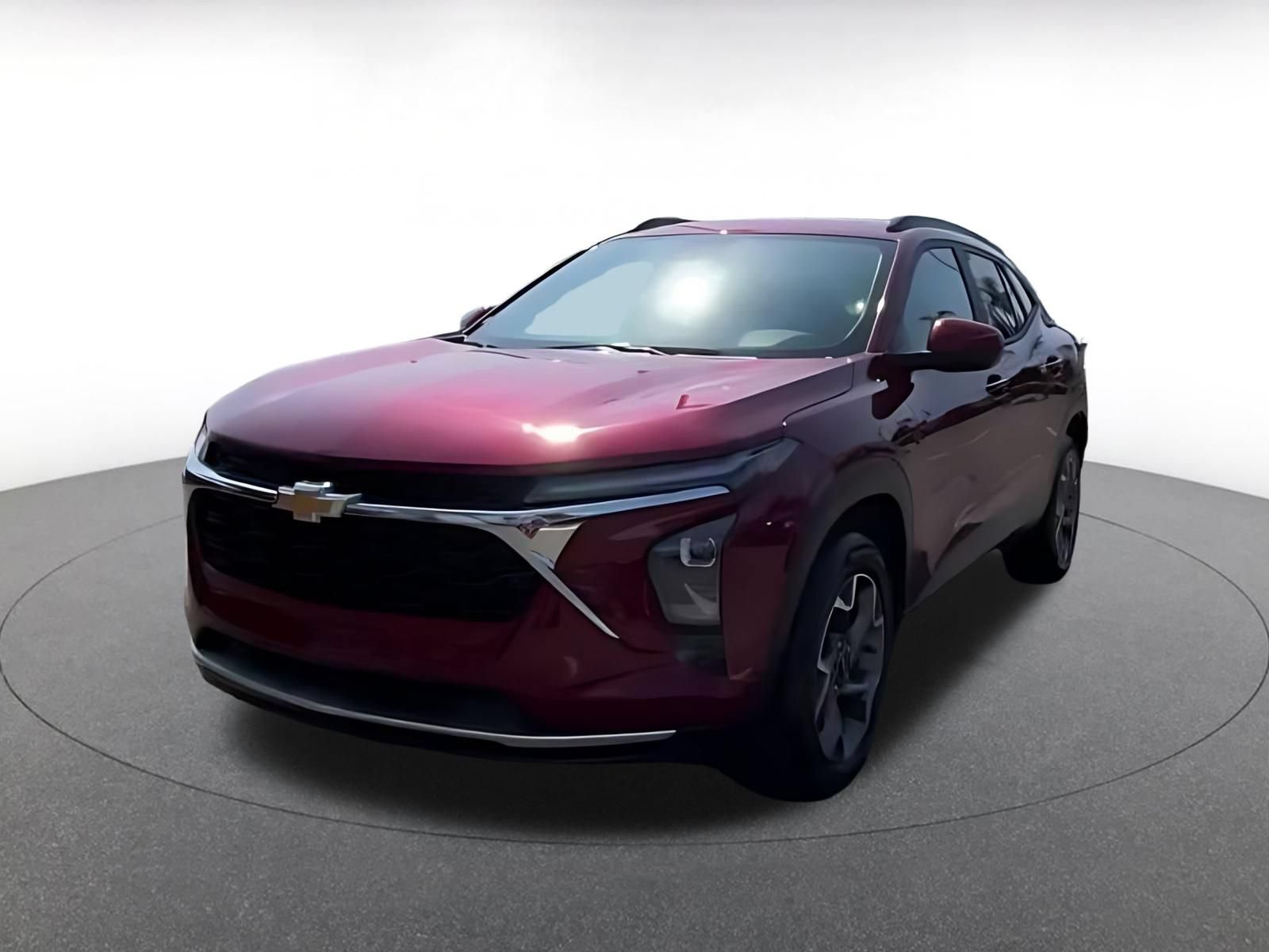 Used 2025 Chevrolet Trax LT FWD image 16