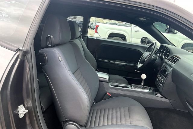 Used 2014 Dodge Challenger R/T image 27