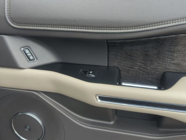 Used 2019 Ford Expedition Limited AWD/4WD image 27