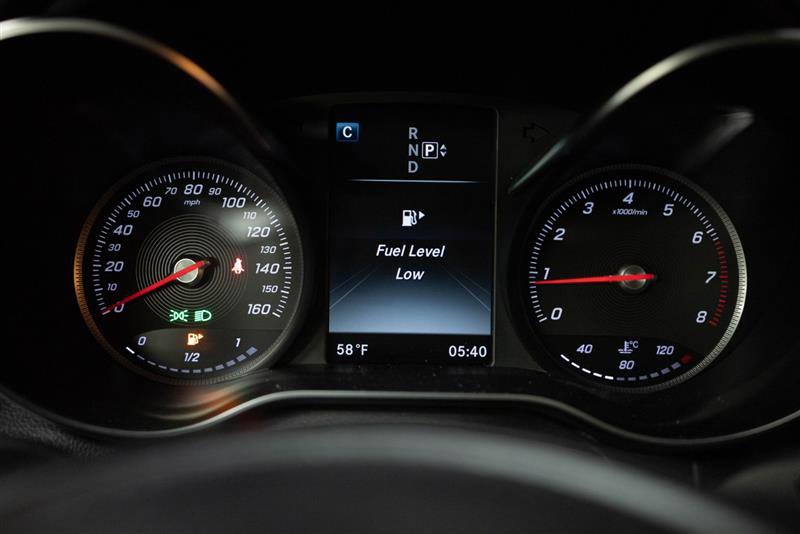 Used 2015 Mercedes-Benz C 300 4MATIC Sedan image 18
