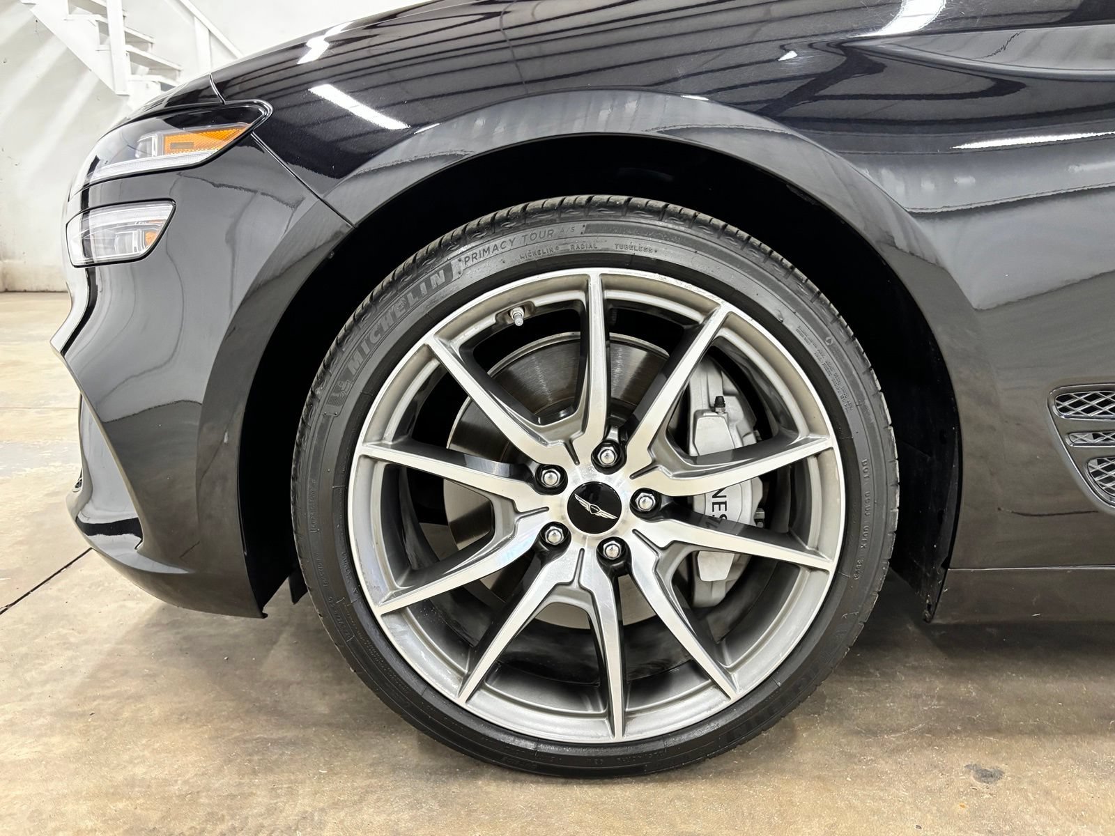 Used 2024 Genesis G70 2.5T RWD image 10