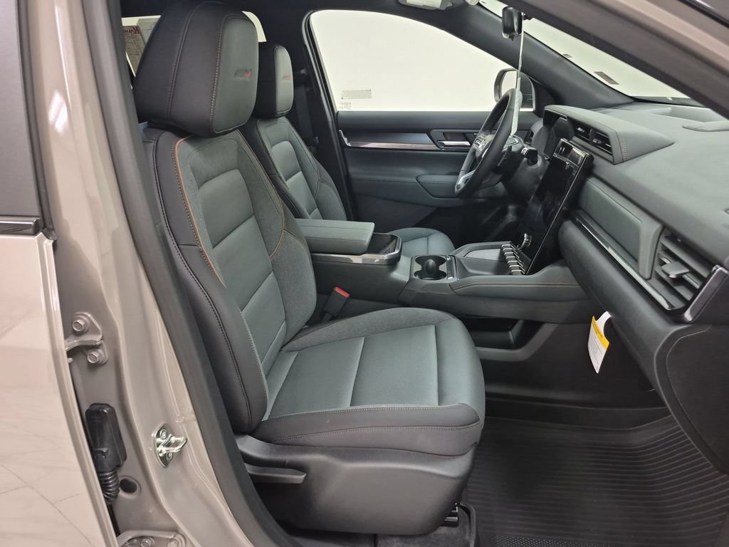 New 2026 GMC Terrain AT4 w/ Technology Package II AWD/4WD image 29