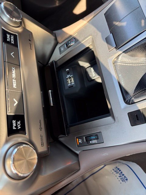 Used 2018 Lexus GX 460 w/ Navigation Package AWD/4WD image 23