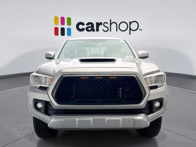 Used 2017 Toyota Tacoma TRD Sport w/ Tow Package image 8
