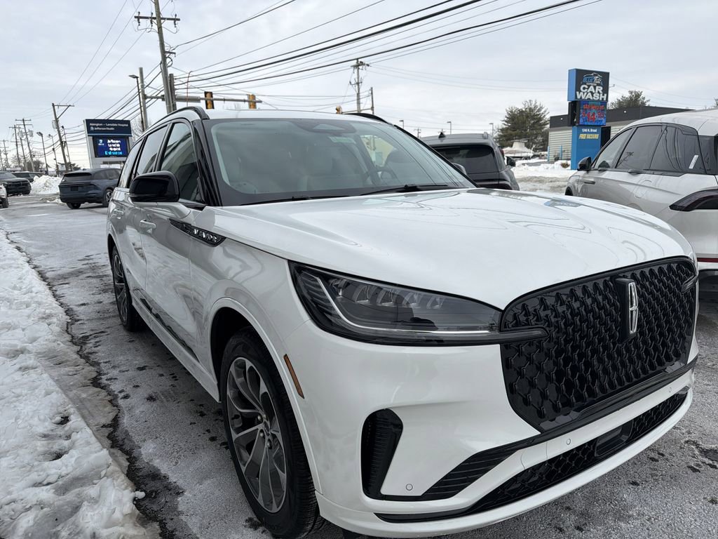 New 2026 Lincoln Aviator Premiere w/ Jet Appearance Package image 4