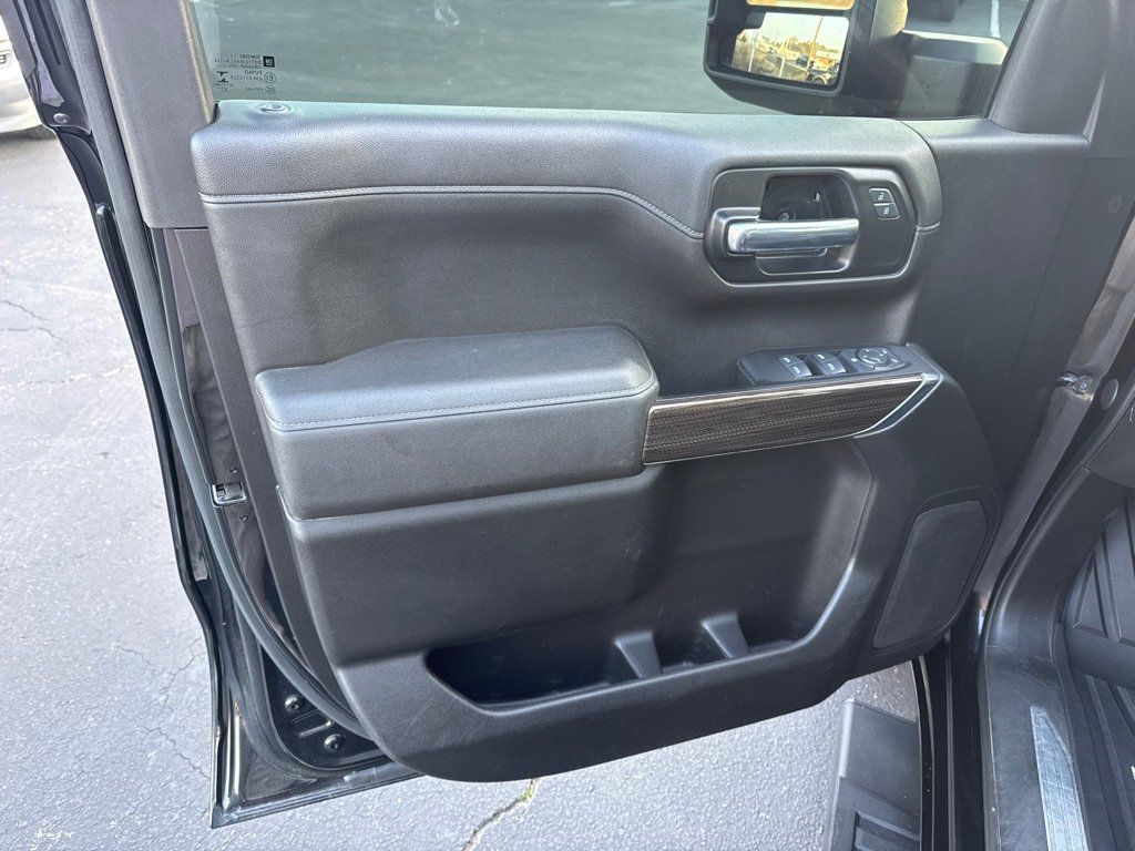 Used 2022 Chevrolet Silverado 1500 RST image 12