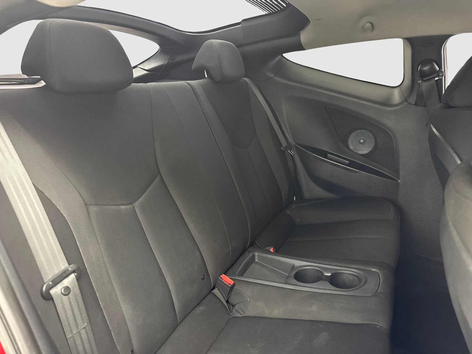 Used 2016 Hyundai Veloster FWD image 39