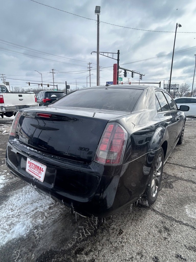 Used 2014 Chrysler 300 S image 4