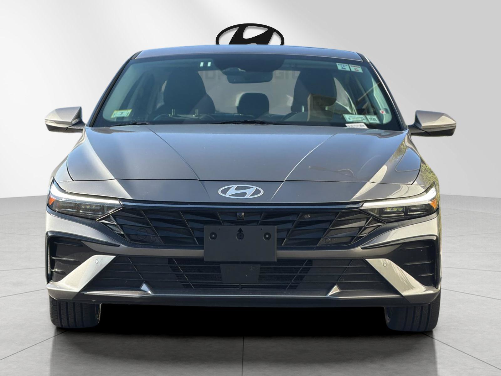 Used 2024 Hyundai Elantra Limited FWD image 8