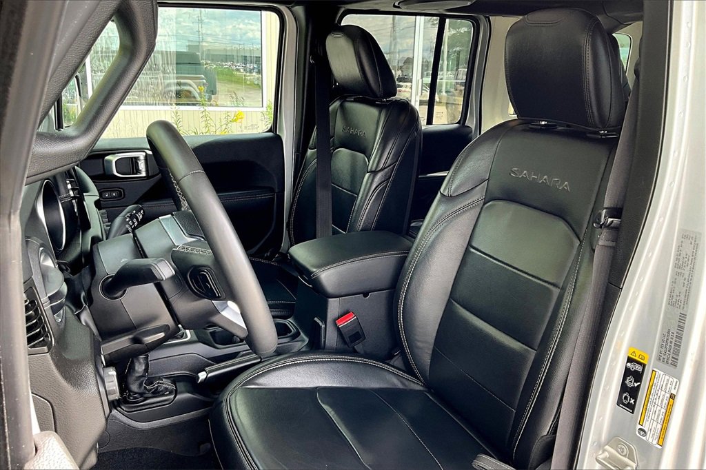 Used 2023 Jeep Wrangler Unlimited Sahara image 10