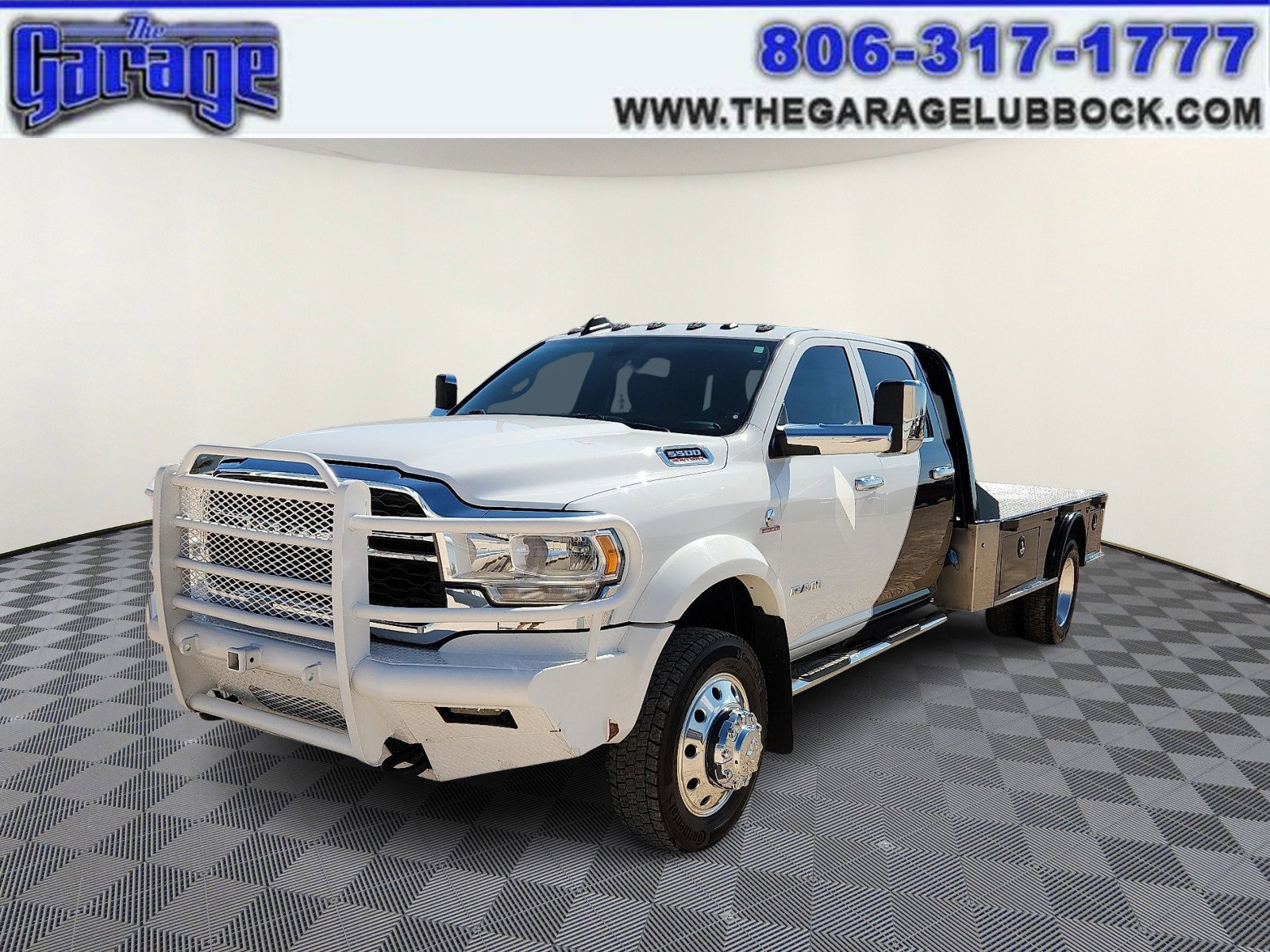 Used 2021 RAM 5500 Tradesman w/ Chrome Appearance Group image 1