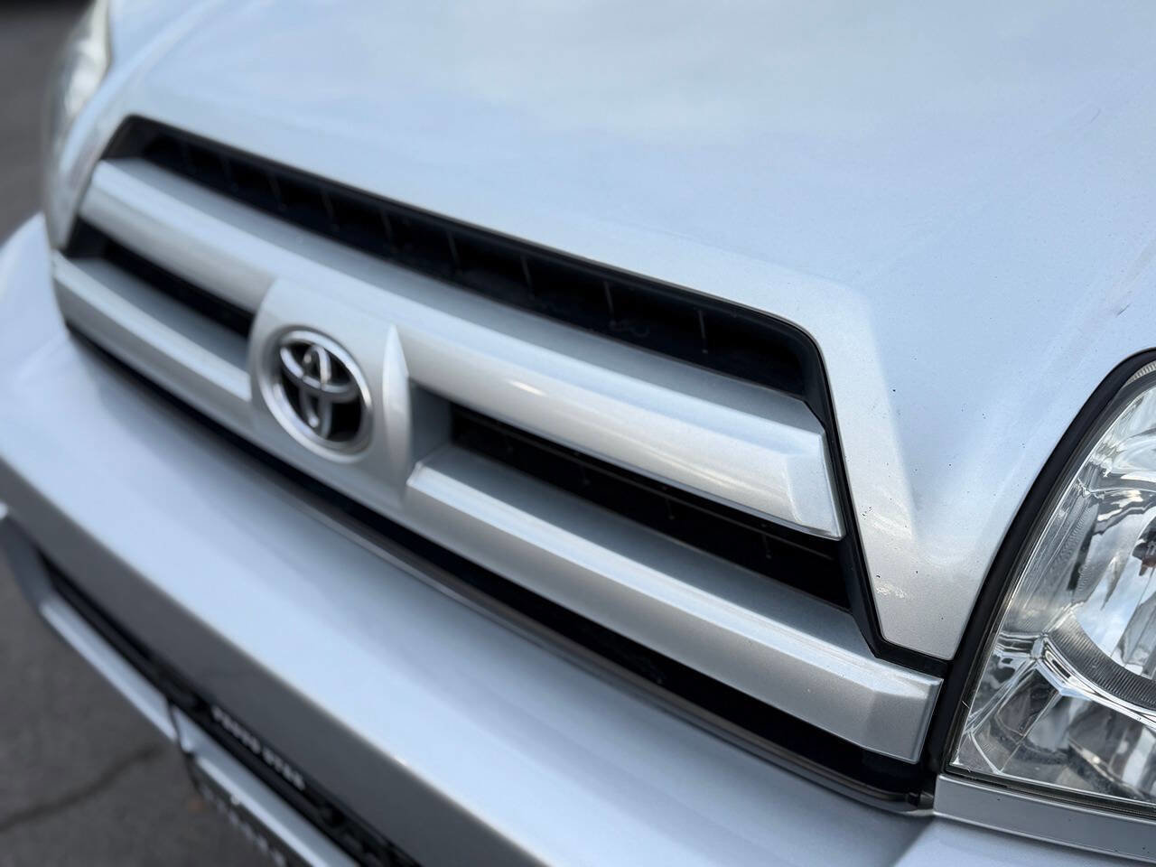 Used 2005 Toyota 4Runner Sport image 31