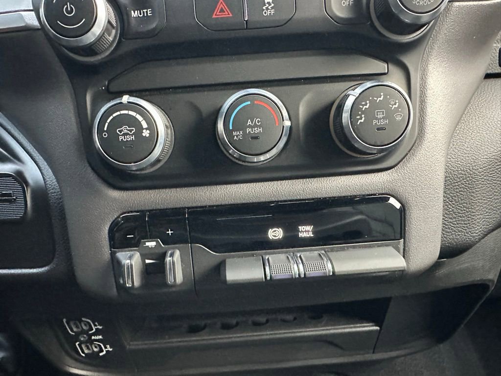 Used 2024 RAM 2500 Big Horn image 25