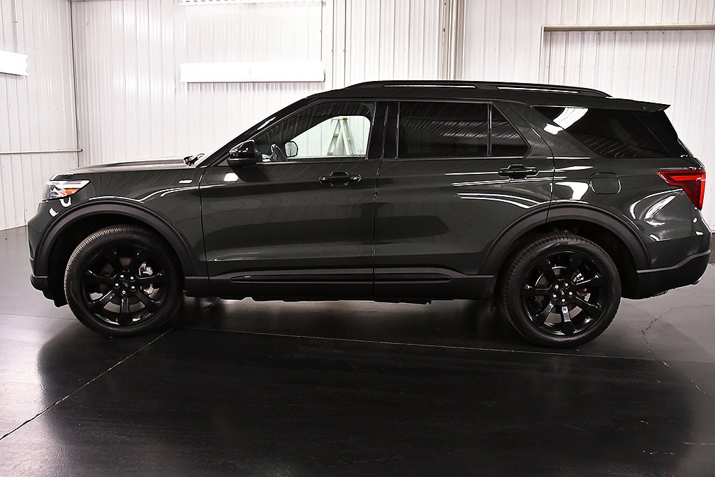 Used 2023 Ford Explorer ST-Line w/ Class IV Trailer Tow Package AWD/4WD image 4