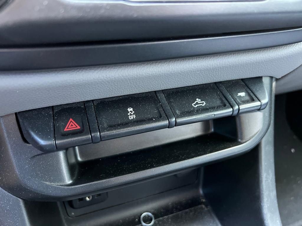 Used 2022 GMC Canyon Elevation Standard w/ Convenience Package image 17