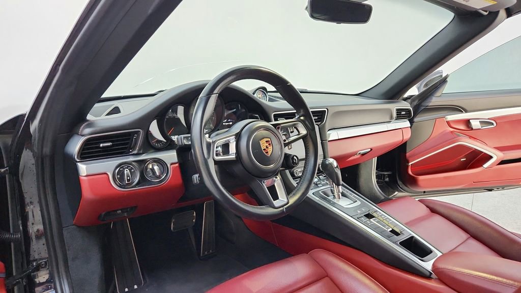 Used 2017 Porsche 911 Targa 4S image 13