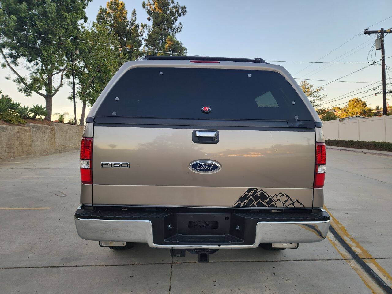 Used 2005 Ford F150 Lariat AWD/4WD image 6