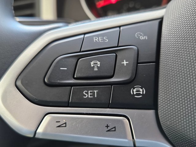 Used 2020 Volkswagen Atlas Cross Sport SE FWD image 15