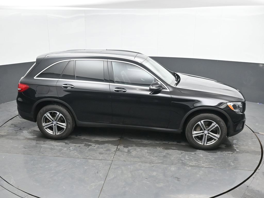 Used 2017 Mercedes-Benz GLC 300 4MATIC image 37