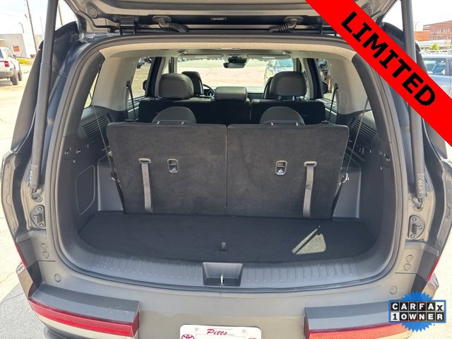 Used 2024 Hyundai Santa Fe Limited image 17