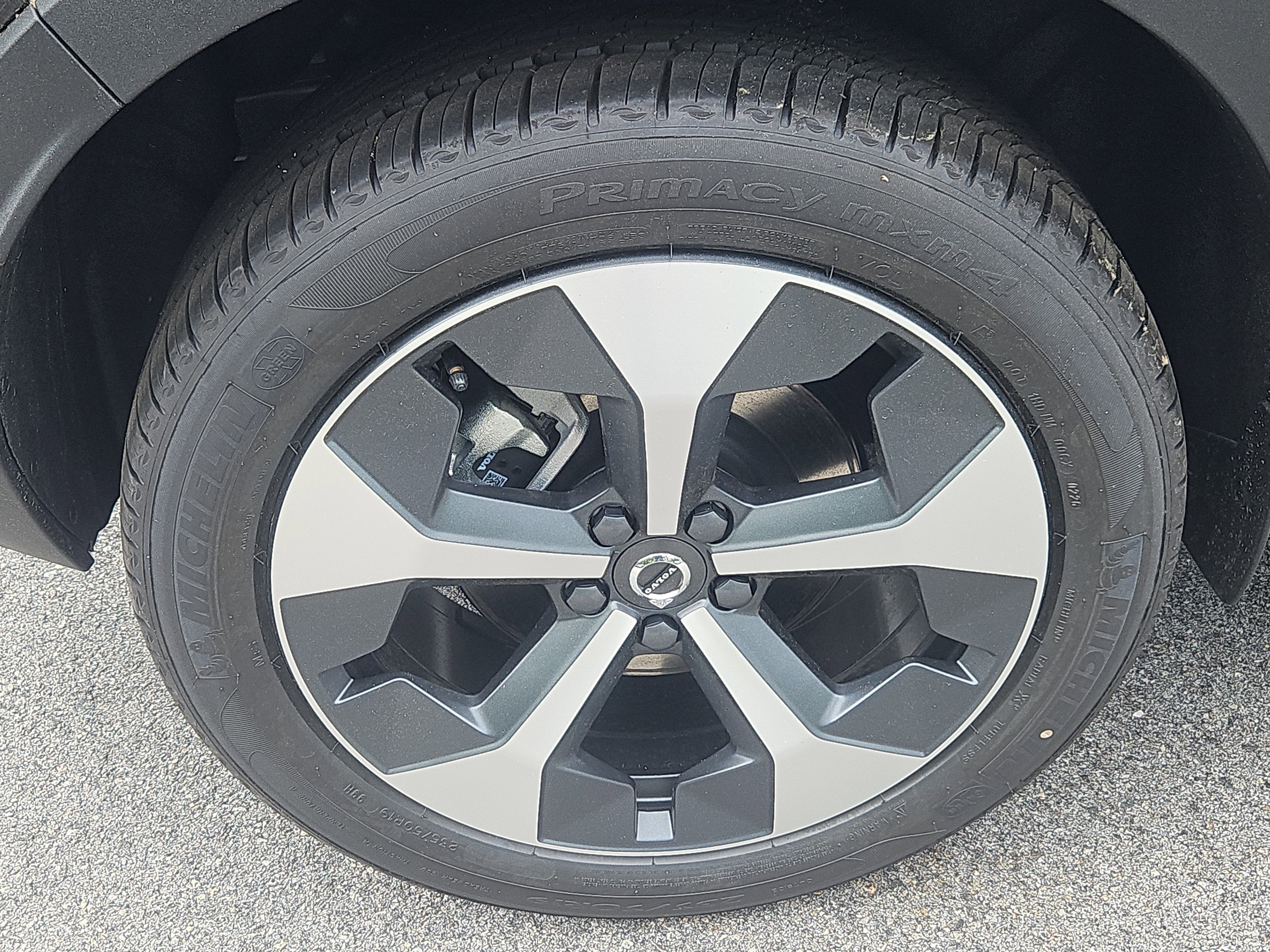 New 2026 Volvo XC40 B5 Core w/ Climate Package AWD/4WD image 19